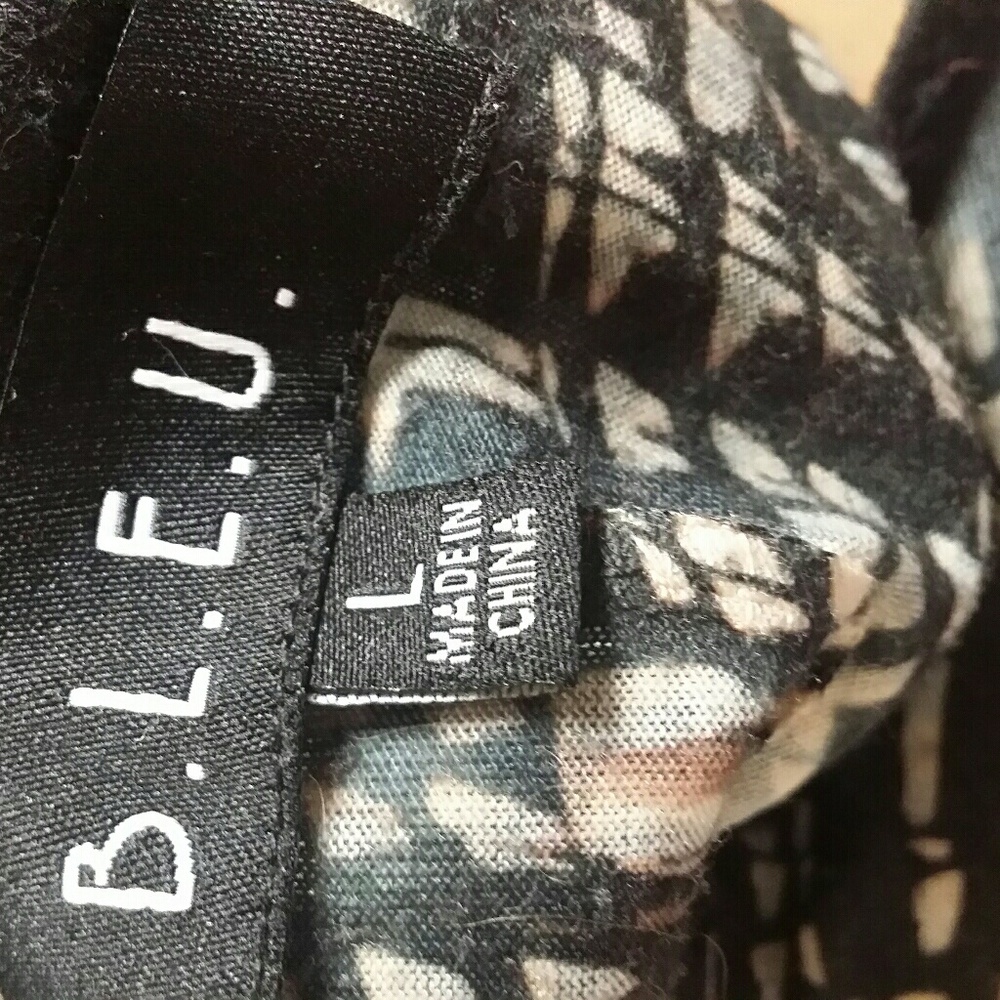B.L.E.U Top - Picture 3 of 4